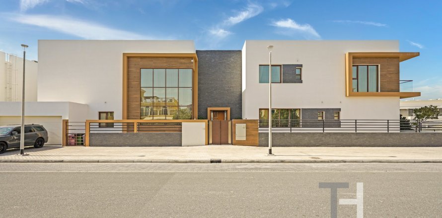 Вилла с 7 спальнями в Jumeirah Park, ОАЭ №73840