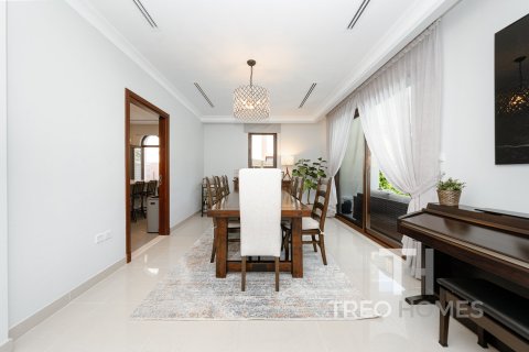 Villa de 4 chambres à Rosa, UAE No. 73850 12