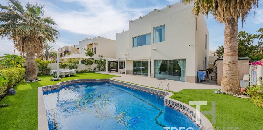 Villa de 5 chambres à Meadows, UAE No. 73839