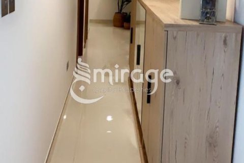 Apartment de 2 dormitorios en Al Raha Beach, UAE No. 71159 5