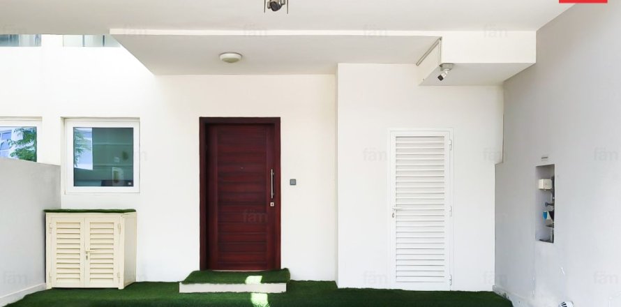 Townhouse de 3 chambres à Dubai, UAE No. 100663