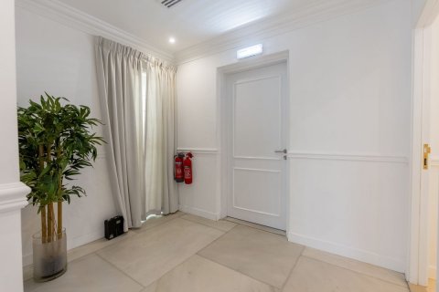 Commercial property de 178m² à Dubai Marina, UAE No. 62304 6