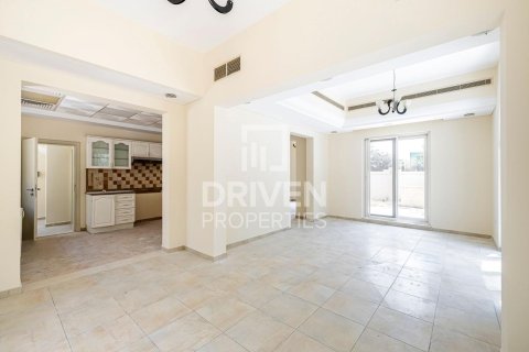 Villa de 4 chambres à Dubai Sports City, UAE No. 83691 5