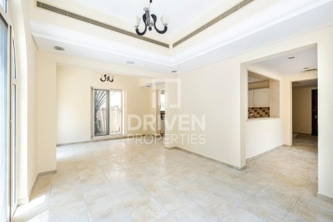 Villa de 4 chambres à Dubai Sports City, UAE No. 83691 4