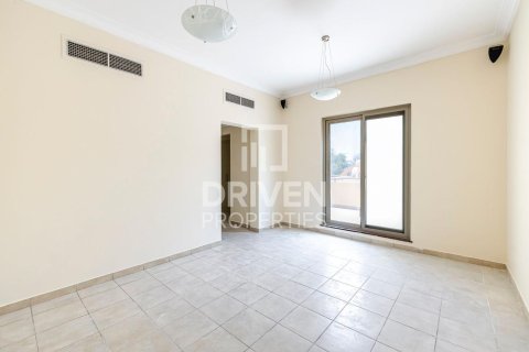 Villa de 4 chambres à Dubai Sports City, UAE No. 83691 10