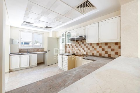 Villa de 4 chambres à Dubai Sports City, UAE No. 83691 19