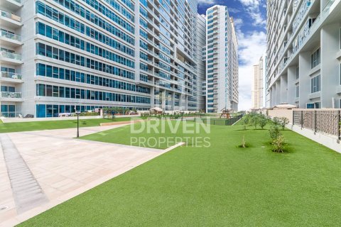 Квартира с 2 спальнями в Dubai Land, ОАЭ №83686 15