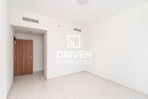Квартира с 2 спальнями в Dubai Land, ОАЭ №83686 8