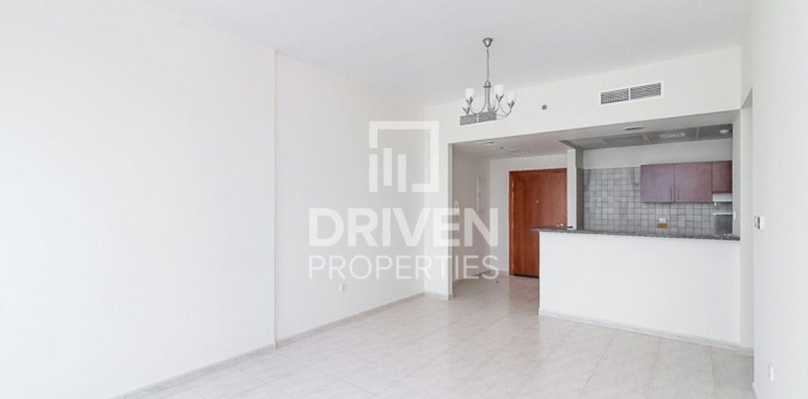 Квартира с 2 спальнями в Dubai Land, ОАЭ №83686