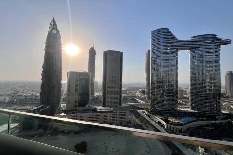 Квартира с 2 спальнями в Burj Vista, ОАЭ №89407 3