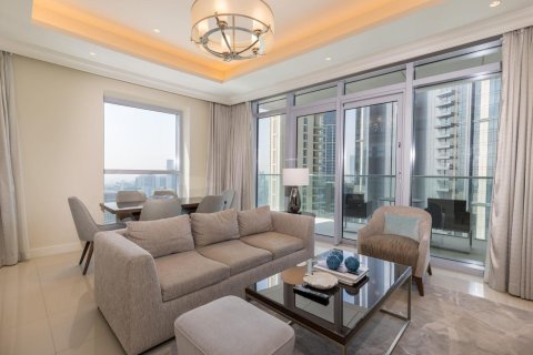 Квартира с 2 спальнями в The Address Residence Fountain Views, ОАЭ №89411 17