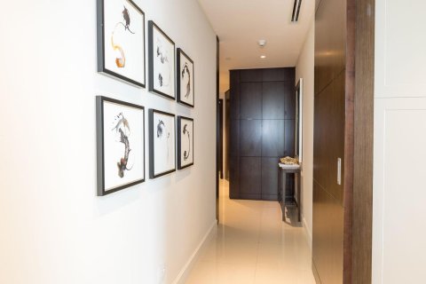 Квартира с 2 спальнями в The Address Residence Fountain Views, ОАЭ №89411 8