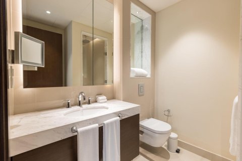 Квартира с 2 спальнями в The Address Residence Fountain Views, ОАЭ №89411 5
