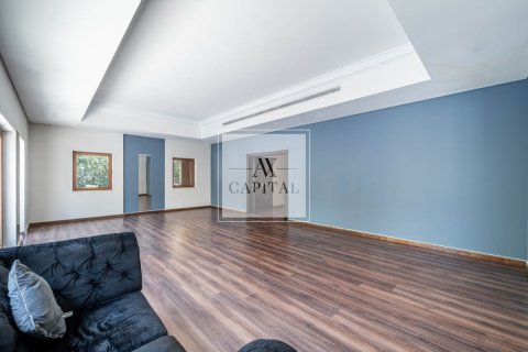 6 غرفة نوم  فيلا في North Village, الإمارات العربية المتحدة رقم 30254 12