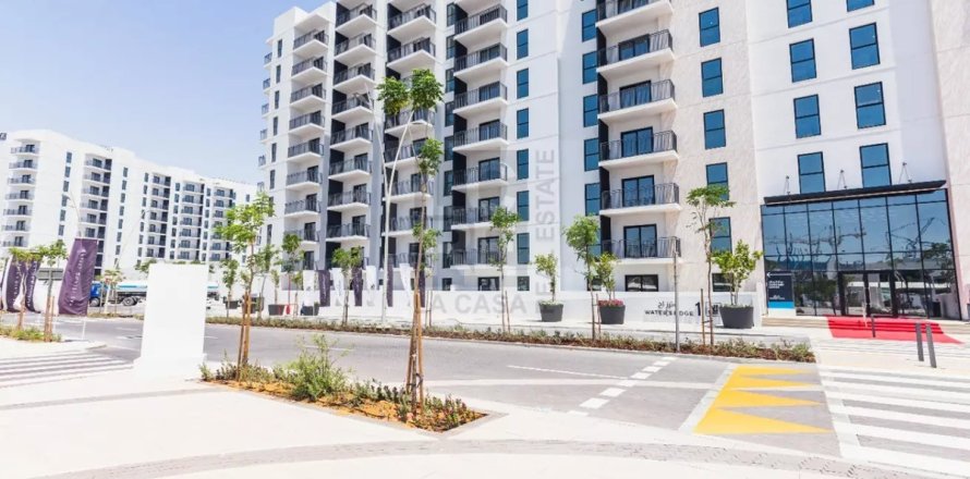Apartment de 3 dormitorios en WATER'S EDGE Yas Island, UAE No. 95722