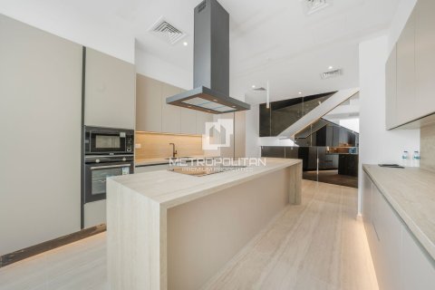 Таунхаус с 4 спальнями в Аль-Барари, ОАЭ №78676 3