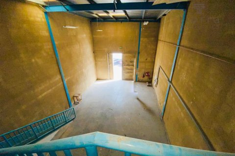 495.6m² Warehouse in Al Quoz, UAE No. 19150 2