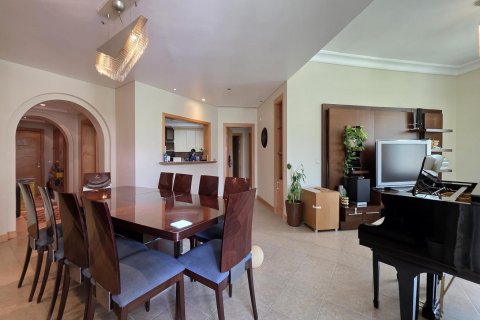 Apartment de 3 dormitorios en Shoreline Apartments, UAE No. 92069 9