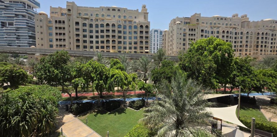 Apartment de 3 dormitorios en Shoreline Apartments, UAE No. 92069