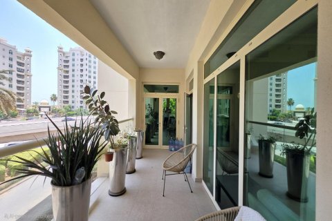 Apartment de 3 dormitorios en Shoreline Apartments, UAE No. 92069 12