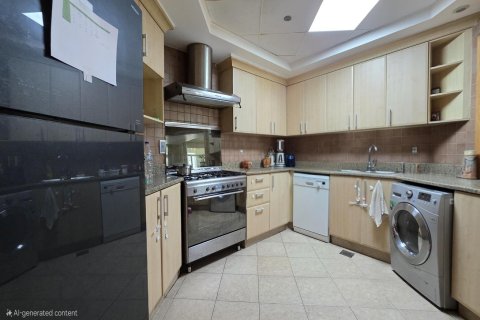Apartment de 3 dormitorios en Shoreline Apartments, UAE No. 92069 8
