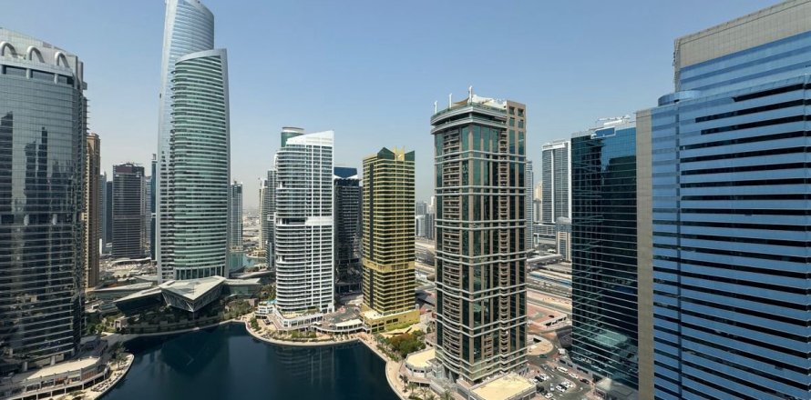Appartement de 2 chambres à Dubai, UAE No. 46093