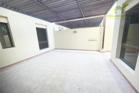 Вилла с 3 спальнями в Mina Al Arab, ОАЭ №75404 5