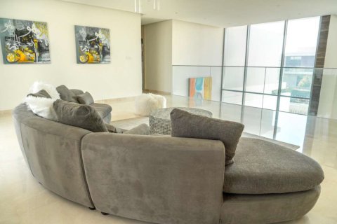 6 bedrooms Villa in Golf Place, UAE No. 4498 17