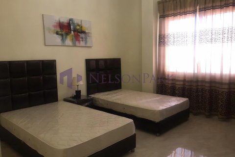 3 bedrooms Apartment in Doha, Qatar No. 57417 5