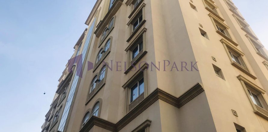 3 bedrooms Apartment in Doha, Qatar No. 57417