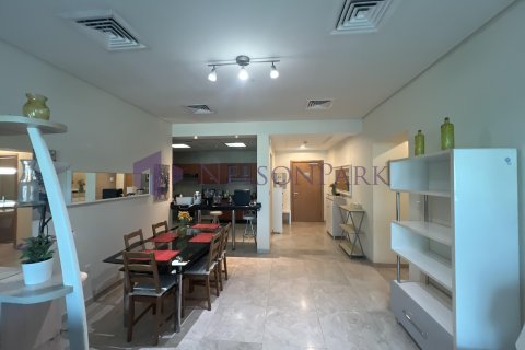 2 bedrooms Apartment in Doha, Qatar No. 57413 16