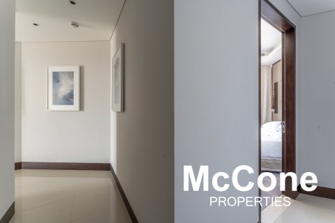 Квартира с 3 спальнями в The Address Sky View Towers, ОАЭ №74892 7