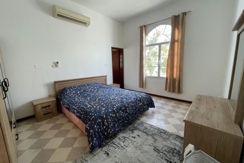 Villa Gemela de 4 dormitorios en Muscat, Oman No. 54717 8