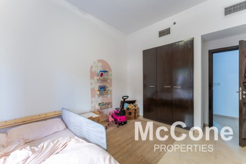 Appartement de 2 chambres à Remraam, UAE No. 74670 11