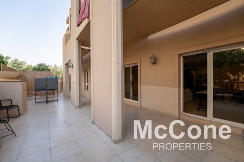 Appartement de 2 chambres à Remraam, UAE No. 74670 17