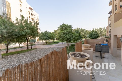 Appartement de 2 chambres à Remraam, UAE No. 74670 19