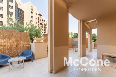 Appartement de 2 chambres à Remraam, UAE No. 74670 16