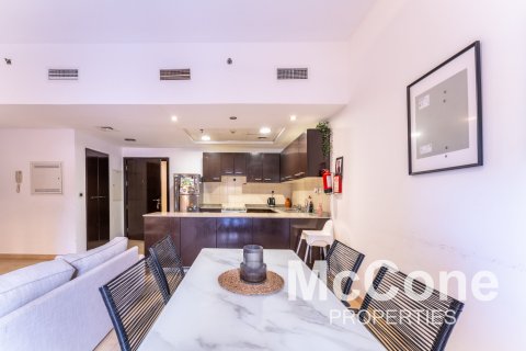 Appartement de 2 chambres à Remraam, UAE No. 74670 6