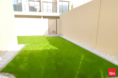 4 bedrooms Villa in Dubai, UAE No. 101342 6
