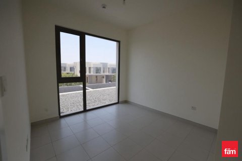 4 bedrooms Villa in Dubai, UAE No. 101342 11