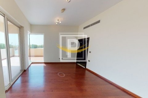 Villa de 4 dormitorios en Dubai Waterfront, UAE No. 5946 15