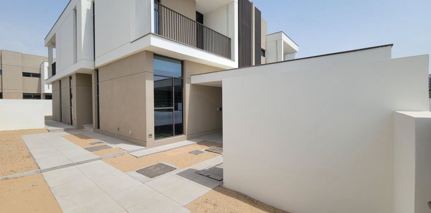 Villa de 4 chambres à Al Furjan, UAE No. 104114