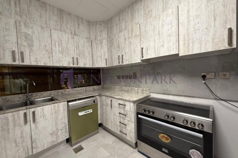 3 bedrooms Apartment in Doha, Qatar No. 57765 3