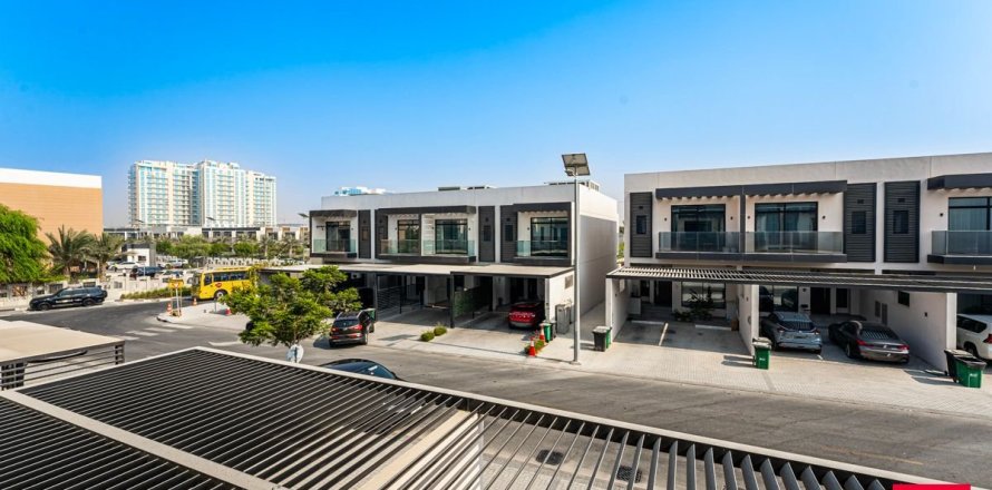 Villa de 4 chambres à Al Furjan, UAE No. 100934