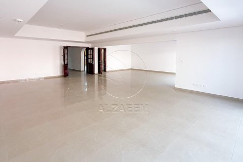 4 غرف نوم فيلا في أبو ظبي, الإمارات العربية المتحدة رقم 90219 14
