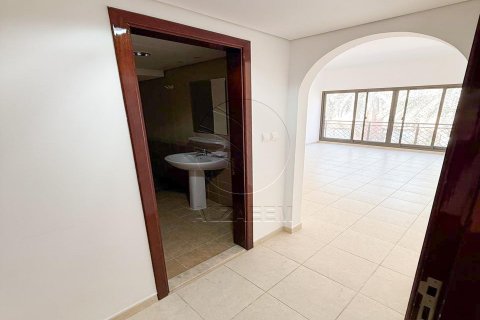 4 غرف نوم فيلا في أبو ظبي, الإمارات العربية المتحدة رقم 90219 6
