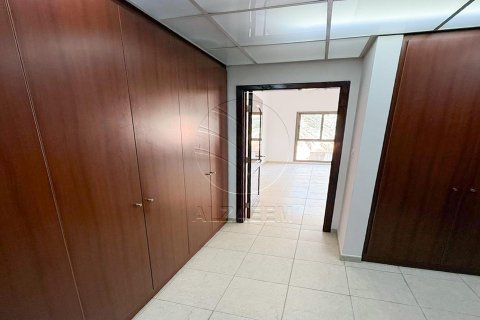 4 غرف نوم فيلا في أبو ظبي, الإمارات العربية المتحدة رقم 90219 10