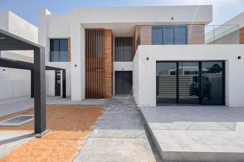 4 bedrooms Villa on the Saadiyat Island, UAE No. 89933 2