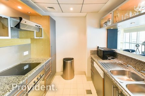 Appartement de 2 chambres à AL MAJARA TOWERS Dubai Marina, UAE No. 96081 17