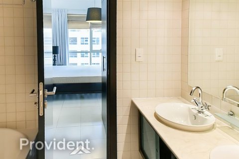 Appartement de 2 chambres à AL MAJARA TOWERS Dubai Marina, UAE No. 96081 19